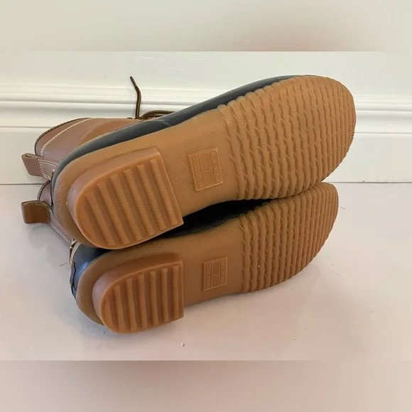 Lands’ End Women’s Size 7 Duck Boots Black Tan Flannel Lined - Picture 10 of 13